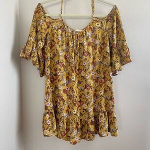 Altar'd State | Women's M, Yellow Floral Top, cold shoulder, flutter sleeve/hem